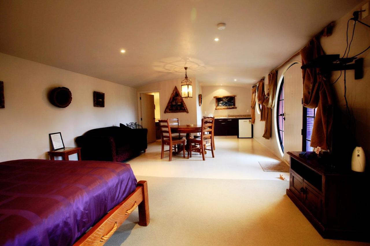 وايتومو كيفز Woodlyn Park Motel المظهر الخارجي الصورة